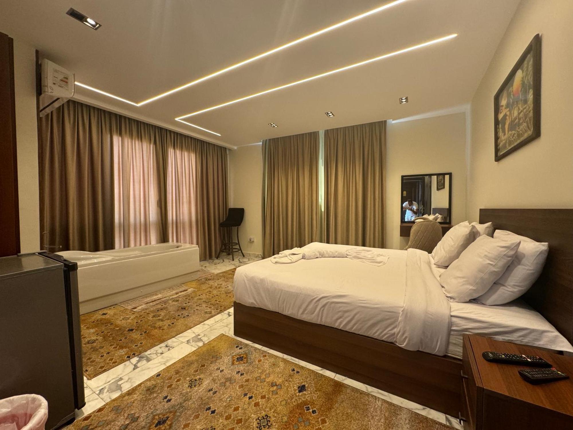 Unique Pyramids Boutique Inn Kafret el-Gabal Esterno foto